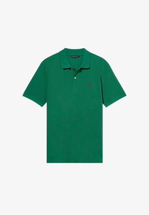 Polo verde a maniche corte con colletto, patta con due bottoni e piccolo logo rosso ricamato sul petto sinistro.
