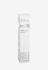 Boîte en carton blanche pour le Masque de Nuit de Renouvellement Cleanformance de Doctor Babor, avec des accents verts, des informations produit détaillées et un design minimaliste.