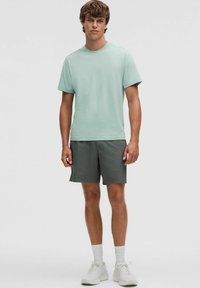 lululemon Zeroed In Linerless 18cm - Sportiniai šortai - palm deco
