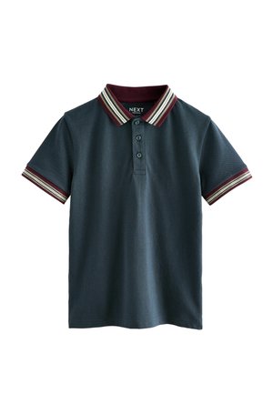 Polo shirt blu navy con colletto bordeaux a righe, abbottonatura a tre bottoni e maniche corte con dettagli a righe coordinati. Tessuto di cotone.