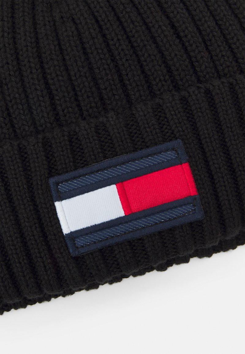 flag beanie tommy hilfiger