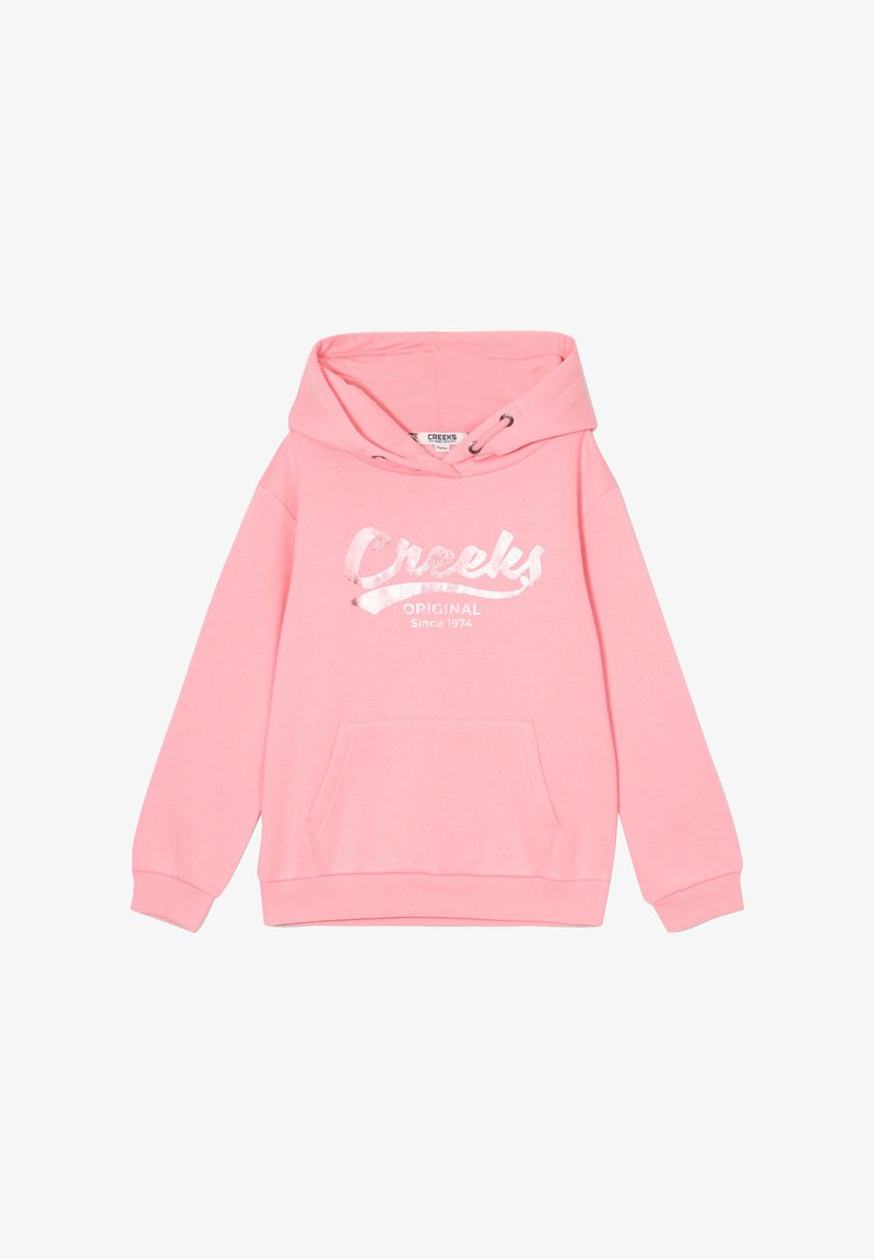Sudadera rosa hecha de un tejido suave, con un gran bolsillo frontal, capucha con cordón y un logotipo metálico "Creeks" impreso en la parte delantera.