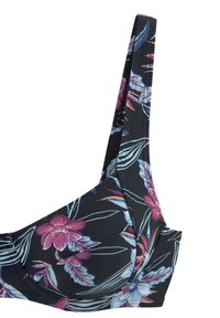 Zwart bloemenbikini-top met paarse en blauwe bloemenpatronen, brede bandjes en gladde stof. Heeft gevormde cups en stikdetails.
