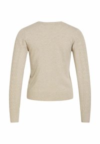Pull beige à manches longues avec des détails en tricot torsadé sur les manches, vu de dos.