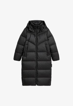Casaco puffer preto com capuz, apresentando fecho éclair na frente, secções acolchoadas, bolsos grandes e um design de comprimento médio. Tecido suave e brilhante.