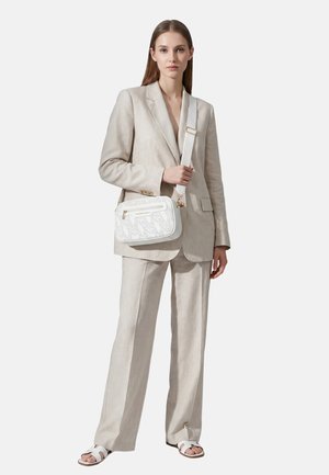 Gian Marco Venturi, GIAN MARCO VENTURI CROSSBODY BAG - Schoudertas - maira
