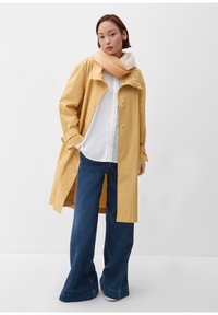 s.Oliver LOOP MIT PLISSEEFALTEN - Snood - goldgelb