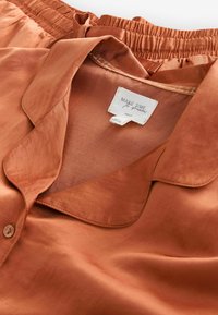 Next REGULAR FIT - BUTTON THROUGH SET - Pyžamová súprava - orange