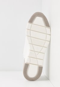 LOVE OUR PLANET by MARCO TOZZI Sneaker low - white/light grey