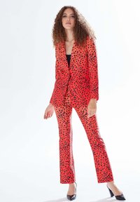 Liquorish LEOPARD PRINT OMBRE - Blazer - orange