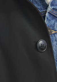 Jack & Jones MANTEL - Klassisk kappa / rock - black