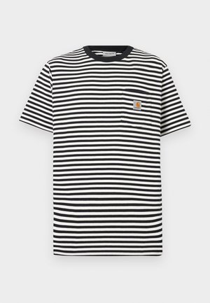 Mustvalge triibuline T-särk, millel on ümara kaelusega, lühikesed varrukad ja vasakul rinnal olev tasku logoga. Pehme puuvillane materjal.