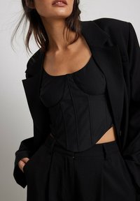 NA-KD Top - black