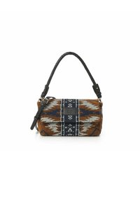Borsa di tessuto marrone con un motivo geometrico grigio e blu navy, dotata di una tracolla in pelle nera intrecciata e un dettaglio logo metallico.