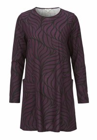 Langsleeve jurk in paars met een golvend zwart bladpatroon, voorzien van twee zijzakken en een ronde halslijn. Zachte, lichte stof.