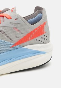 Altra VANISH CARBON 2 - Tekaški copati za cesto - gray/blue