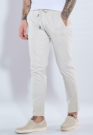 Emilio Adani Trousers - naturweiss