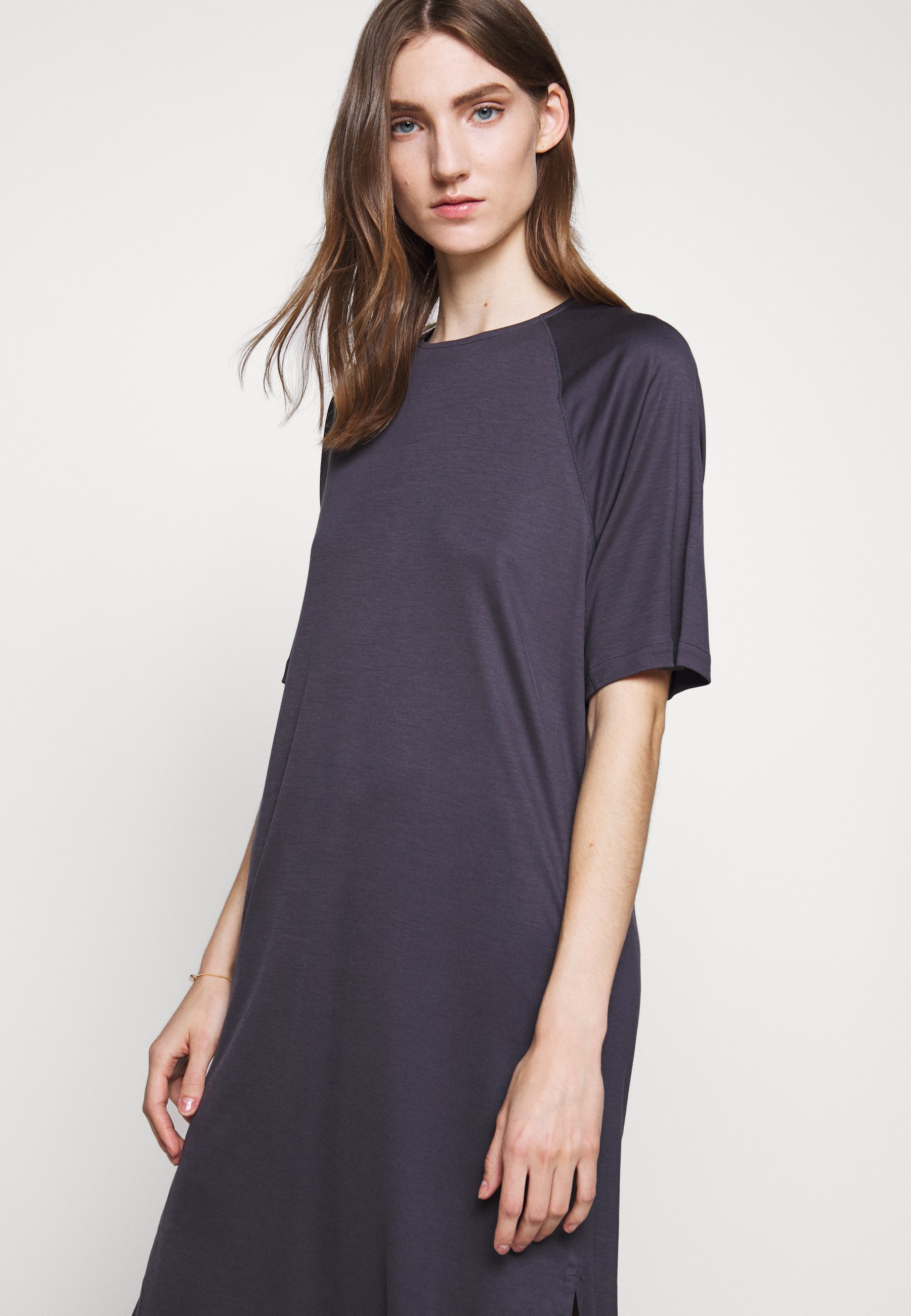 Filippa K MIRA DRESS Jerseykjole ink blue Zalando.no Filippa K MIRA DRESS - Jerseykjole - ink blue