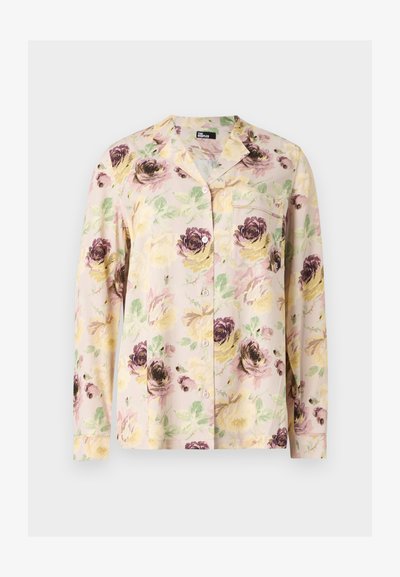 Pastelselt kollase, roosa ja lilla lillemustriga pikkade varrukatega nööpidega särk ja vasakul rinnatasku.