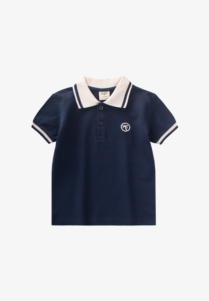 Námornícky polo tričko s bielym golierom a pruhovanými detailmi. Má tri gombíky a malé logo palmy na hrudi. Materiál: bavlna.