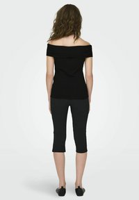 JDY NORMAL GESCHNITTEN SCHULTERFREI - Camiseta estampada - black