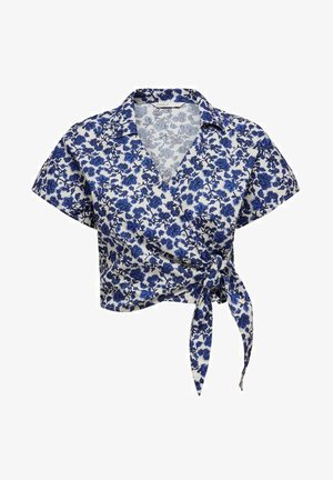 Weiße kurzärmelige, gekürzte Wickelbluse mit blauem Blumenmuster und Bindeband an der Taille, ausgestattet mit Kragen und V-Ausschnitt.