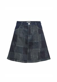 Jupe en denim avec un design en patchwork bleu foncé. Comprend divers motifs et textures, une fermeture à bouton et un style traditionnel à cinq poches.