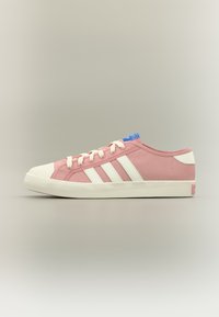Неизбран, mauve/off white/off white