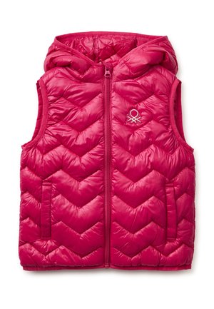 Mouwloze roze gewatteerde vest met capuchon, voorzien van een ritssluiting aan de voorkant, zijzakken en een klein geborduurd logo op de linkerborst.