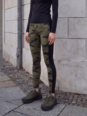 Urban Classics, Leggings - woodcamo/blk
