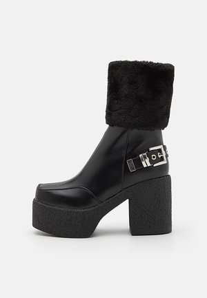 FIGURE IT OUT - High heeled ankle boots - black
