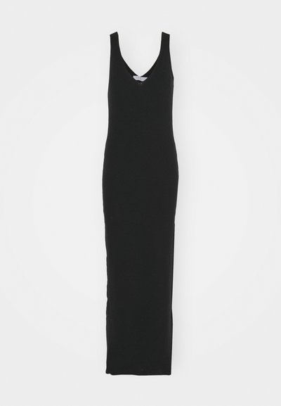 Robe maxi noire sans manches avec un décolleté en V profond, fabriquée dans un tissu lisse. Caractérisée par une silhouette ajustée et un design long jusqu'au sol.