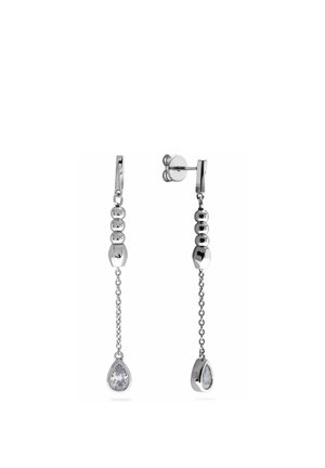 Boucles d'oreilles pendantes en argent avec des maillons de chaîne, trois perles rondes, une perle facettée, et des pierres précieuses claires en forme de goutte d'eau aux extrémités.