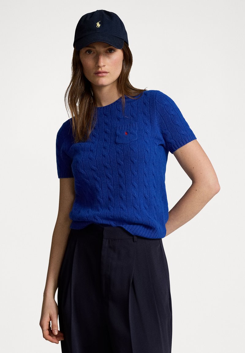 Polo Ralph Lauren - CABLE WOOL CASHMERE SHORT SLEEVE JUMPER - T-shirts - heritage royal, Forstørre