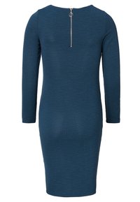 Abito a maniche lunghe, aderente, in tessuto a costine blu scuro. Presenta una chiusura con zip sul retro e una lunghezza fino al ginocchio. Tessuto liscio in tutta la sua superficie.