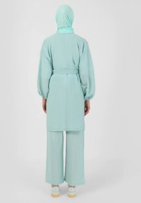 Modanisa BENIN - Krátký kabát - light green