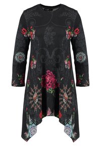 Tunique noire à manches longues, ornée de broderies florales vibrantes en rouge et rose, avec des motifs complexes et un ourlet arrondi.