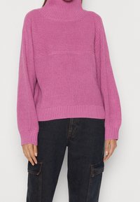 Monki Trui - lilac