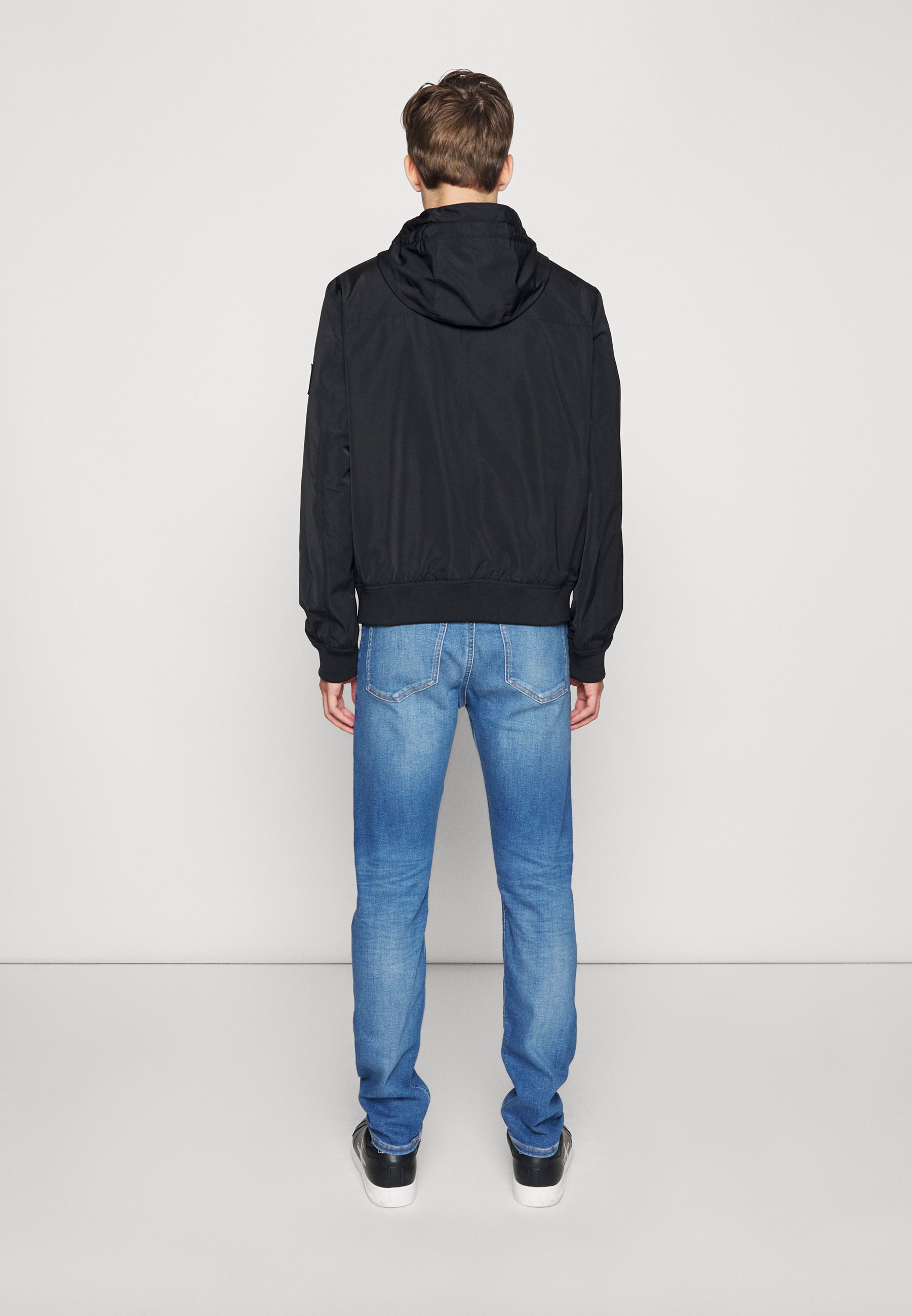 Calvin Klein Jeans UNPADDED HOODED 