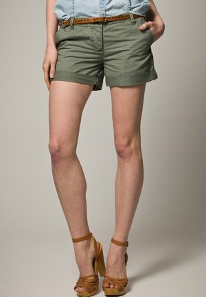 Shorts - olive