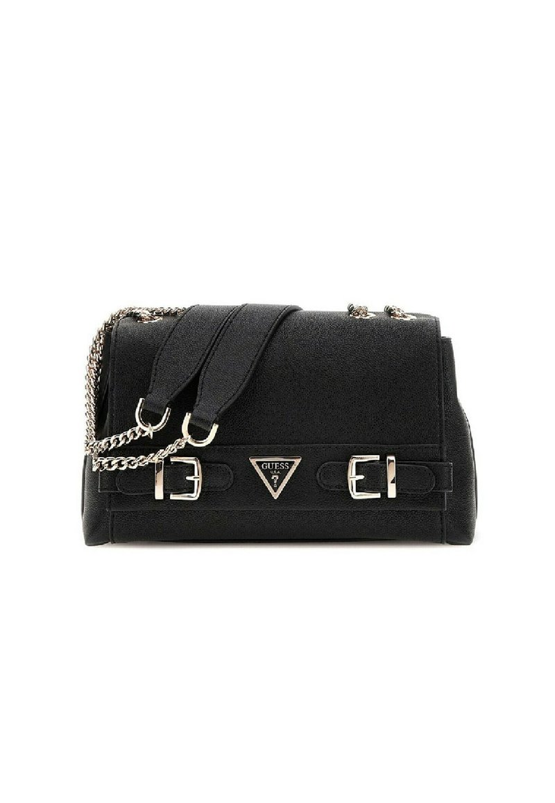 Borsa a tracolla nera in materiale sintetico con un design strutturato, dettagli in metallo argentato e una tracolla a catena. Presenta un logo di marca triangolare sul davanti.