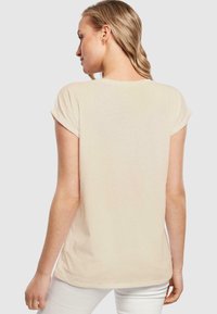 Merchcode IT´S YOUR TIME TO BLOOM EXTENDED SHOULDE - T-shirts print - whitesand