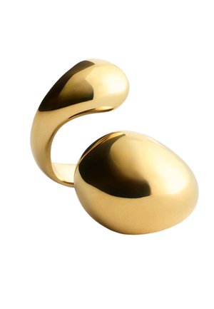 Anneau en or lisse et poli avec un design asymétrique à extrémités ouvertes, présentant deux formes bulbées à chaque bout.