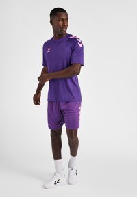 Hummel XK CORE POLY - T-shirt print - acai