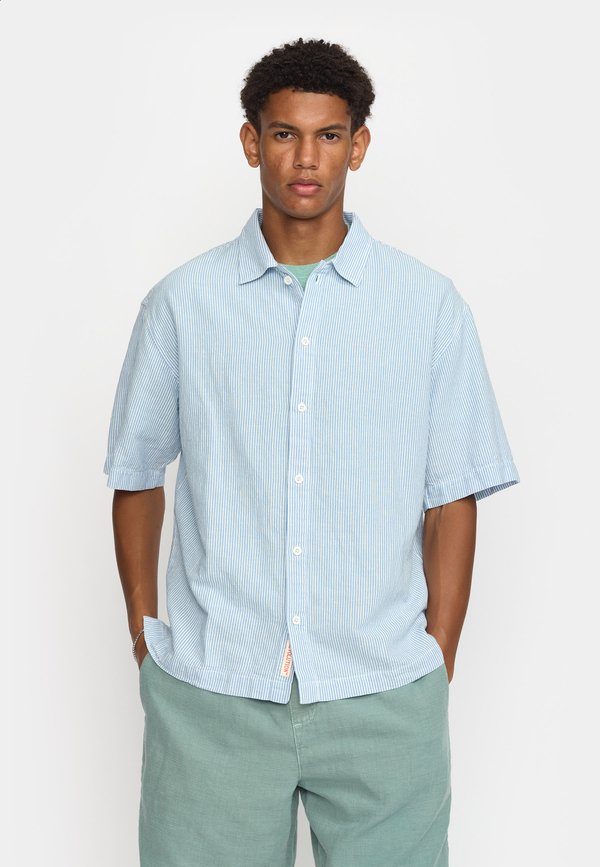 SHORT-SLEEVED - Hemd