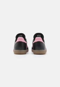 adidas Originals Tenisky - pink