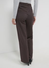 Calliope JOGGER FANTASIA GESSATA - Pantalon de survêtement - var cioccolato scuro