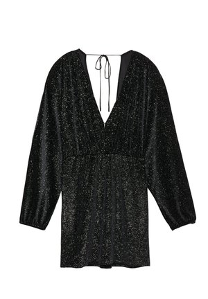 Zwarte fluwelen mini-jurk met lange pofmouwen, diepe V-hals, geplooide taille en dunne striksluiting aan de achterzijde van de halslijn, versierd met zilveren spikkels.