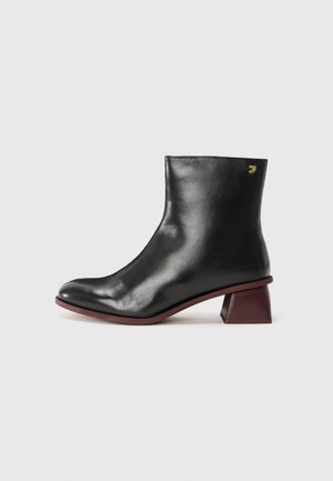 PIERZ - Ankle boots - black