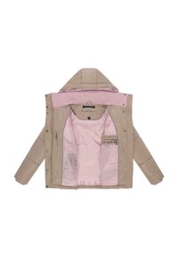 Veste matelassée beige avec capuche, dotée d'un intérieur doublé de rose, de fermetures à pression et de poignets côtelés. Comprend une poche latérale avec des étiquettes.
